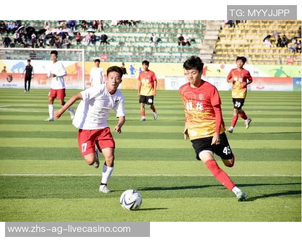 重庆足球俱乐部奋勇拼搏展现团队精神助力城市足球发展新篇章