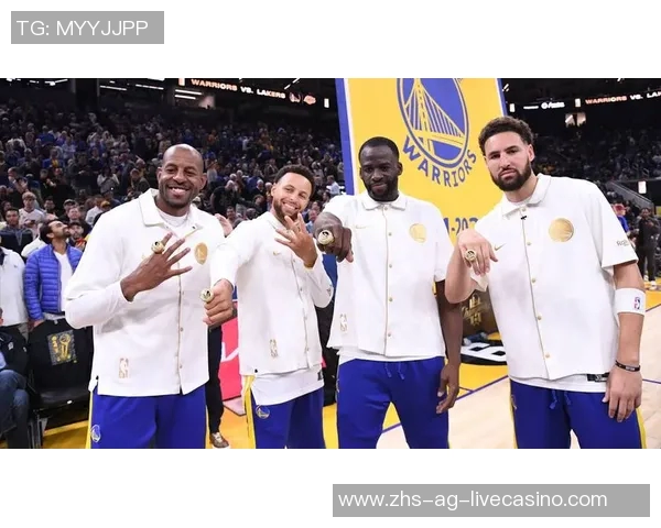 勇士与76人激战正酣NBA赛季巅峰对决引发球迷热议与期待